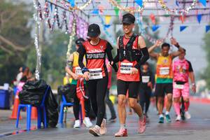 BIB: 41619, 40317
                            <button type="button" onclick="openModal(9915289)" class="btn btn-primary btn-sm float-right btn-popup" data-toggle="modal" data-target=".modal-high-quality">
                        <i class="fas fa-shopping-cart"></i> Add to Cart
                    </button>
                                            <button type="button" onclick="isThisMe(9915289, true)" class="btn btn-success btn-sm float-right btn-popup btn-isme hidden" data-toggle="tooltip" data-placement="bottom" title="นี่คือรูปของคุณใช่ไหม คลิกที่นี่เพื่อเอาเข้าอัลบั้ม">
                        <i class="fas fa-plus"></i> Add to album
                    </button>
                    <button type="button" onclick="isThisMe(9915289, false)" class="btn btn-warning btn-sm float-right btn-popup btn-isnotme hidden">
                        <i class="fas fa-ban"></i> Remove from album
                    </button>